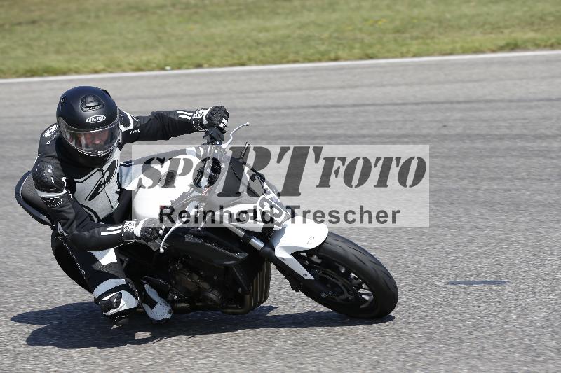 /45 10.08.2025 Plüss Moto Sport ADR/Einsteiger/532